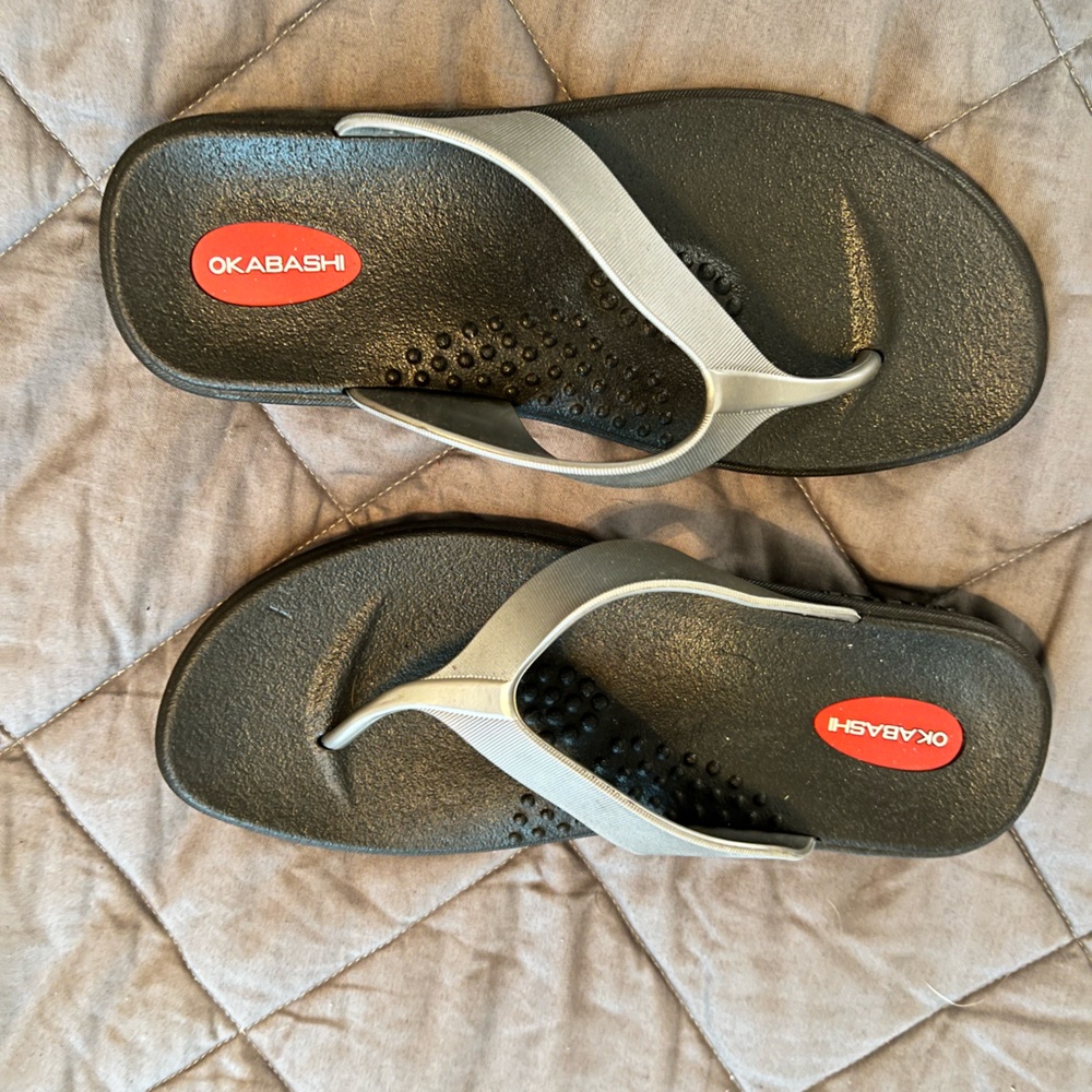 hawaiian sandals